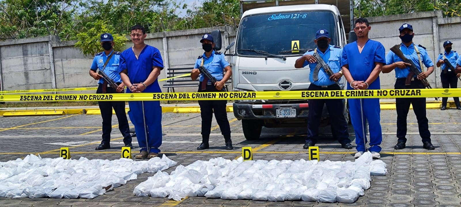 Polic A Incauta M S De Kilos De Coca Na En Le N