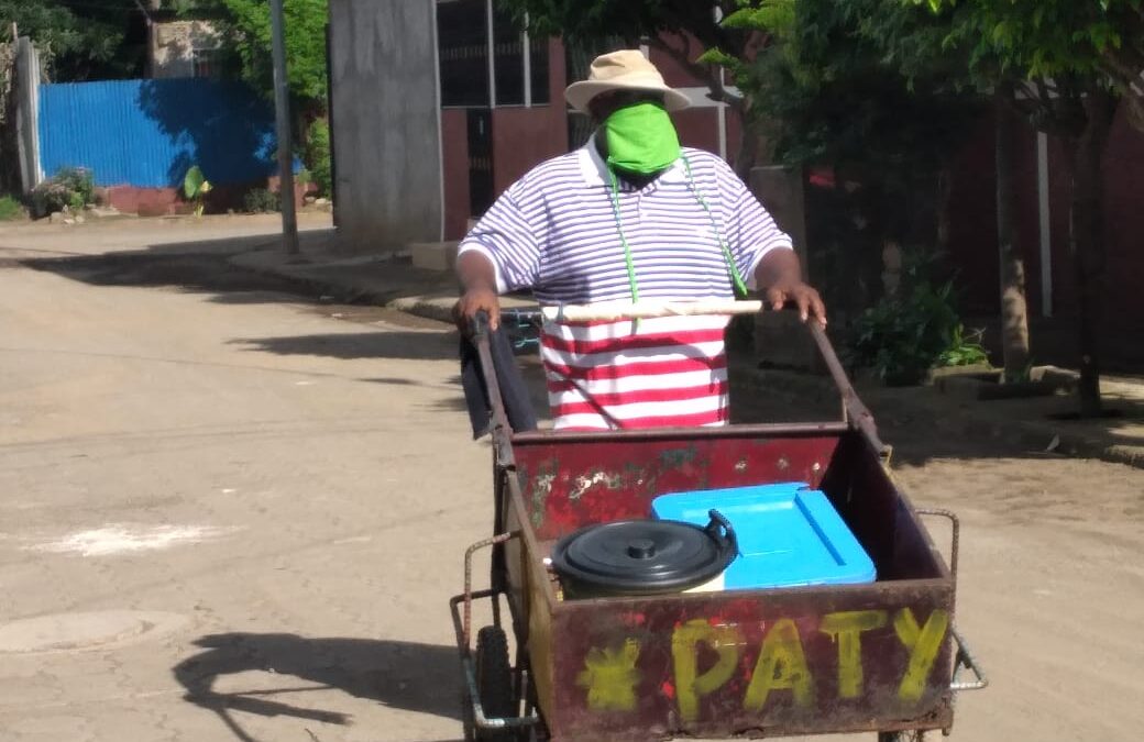 El negro del patí, un popular vendedor en Managua