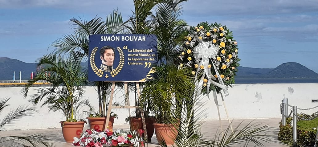Recuerdan legado libertario de Simón Bolívar a 190 años de su muerte