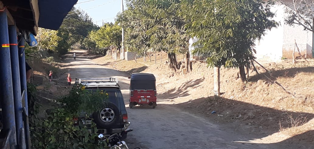 Habilitan caminos destruidos en Santa Teresa, Carazo