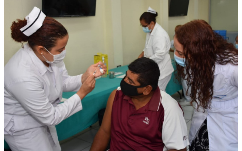 Continúa el programa de vacunación voluntaria contra la Covid-19