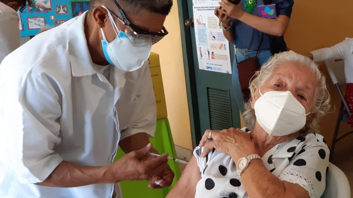 Continúa segunda fase de vacunación contra la Covid-19 en Nicaragua