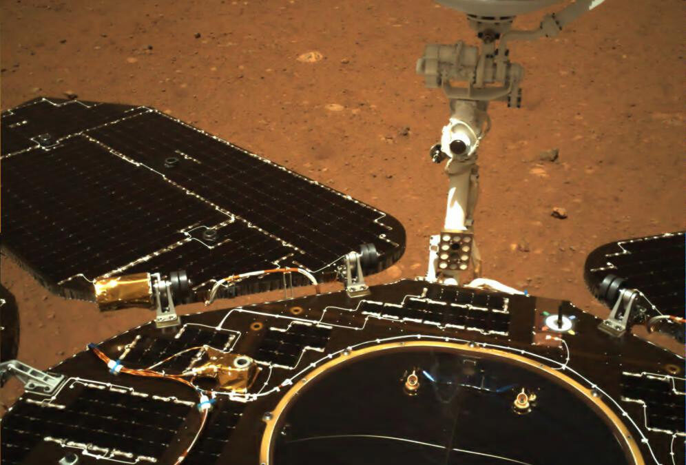China revela imágenes del primer explorador asiático en Marte