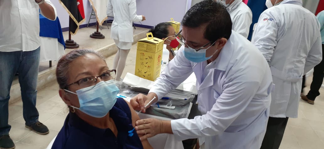 Nicaragüenses confían en el proceso de vacunación contra la Covid-19