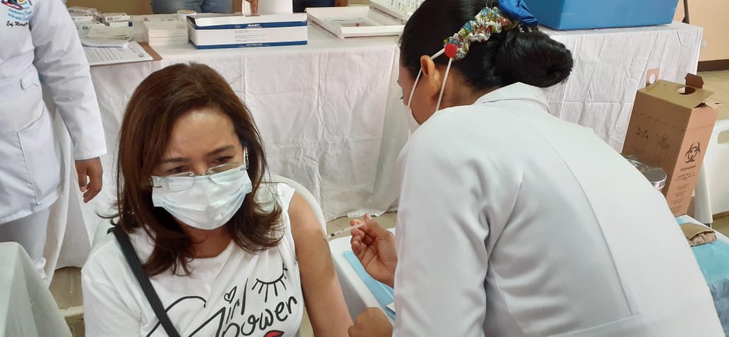 Más nicaragüenses se aplican la vacuna contra la Covid-19