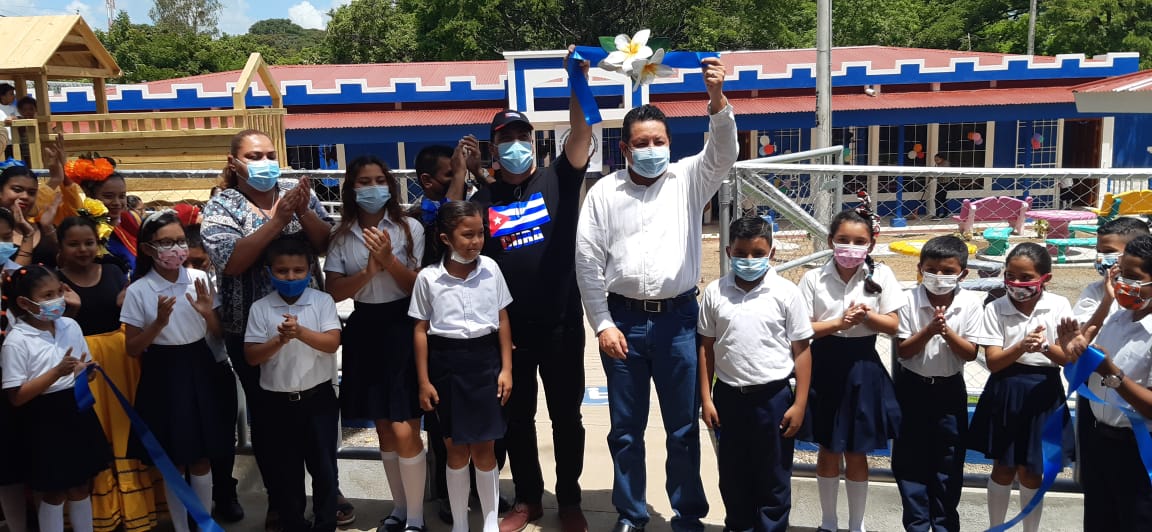 Inauguran remodelación total del Colegio República de Cuba en Managua