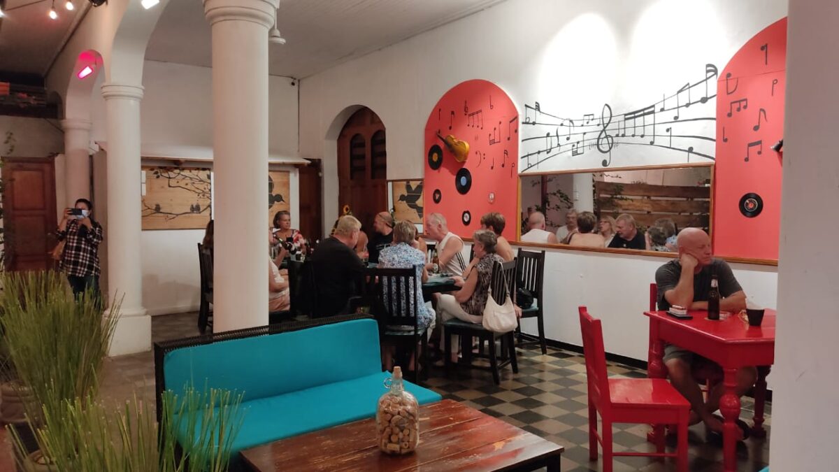 Restaurantes ofrecen excelente ambiente nocturno en Granada