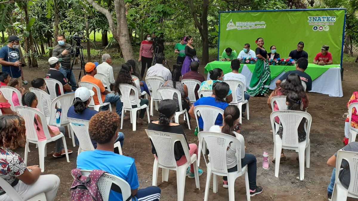 Pequeños productores de Managua aprenden técnicas de agricultura sostenible