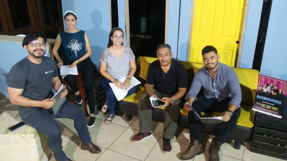 Obra teatral “Burundanga” promete hacer reír al público nicaragüense