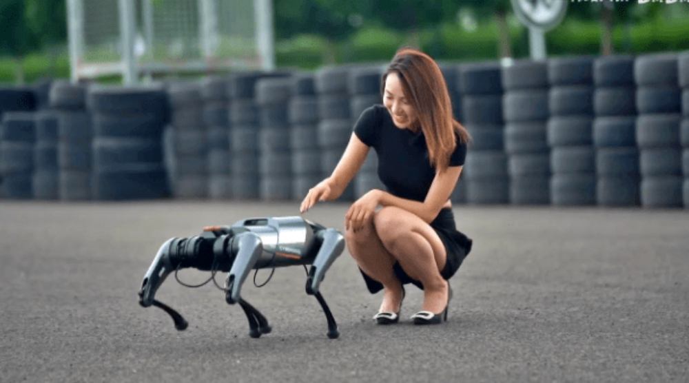 Xiaomi presenta un robot cuadrúpedo similar a un perro de compañía
