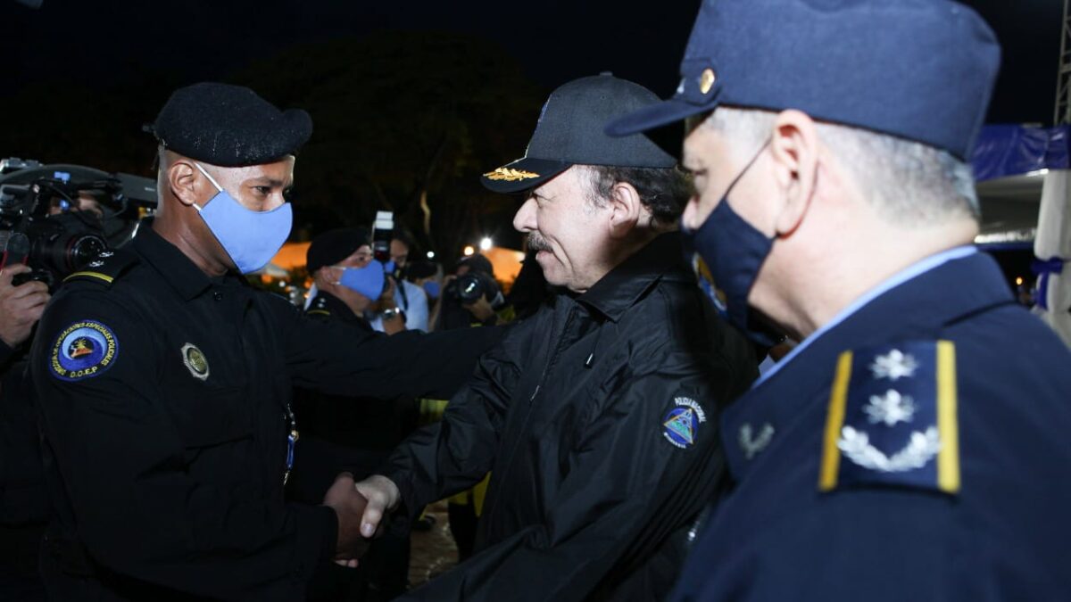 Presidente de Nicaragua condecorará con Máxima Orden a seis Comisionados Generales de la Policía Nacional