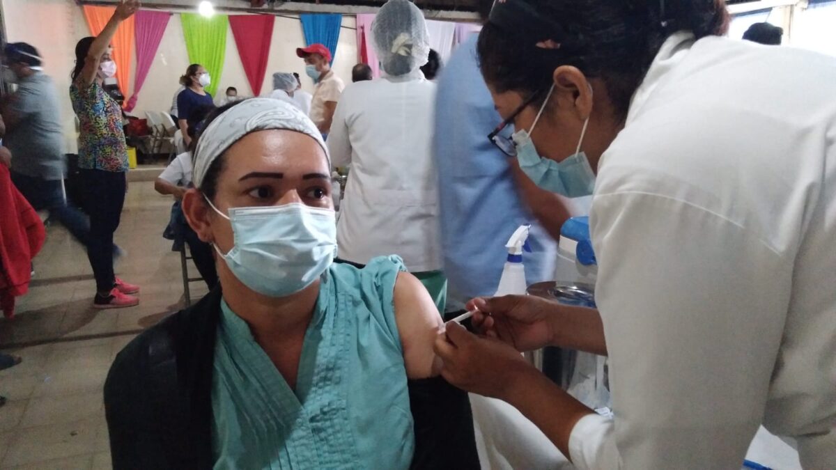 Chontales y Managua, puntos de vacunación para mayores de 30 años