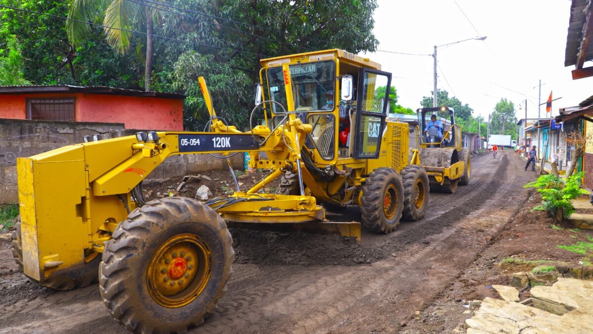 Construcción de calles en los barrios de Managua, avanza significativamente