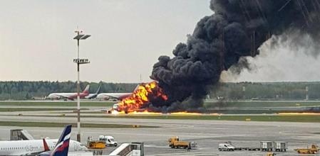 Al menos 3 personas murieron en un accidente aéreo en Moscú