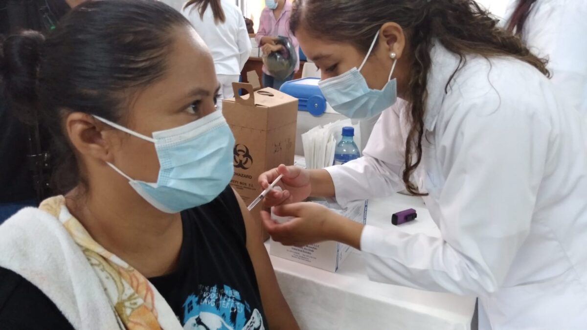 Managua: fluida asistencia en vacunación contra la Covid-19