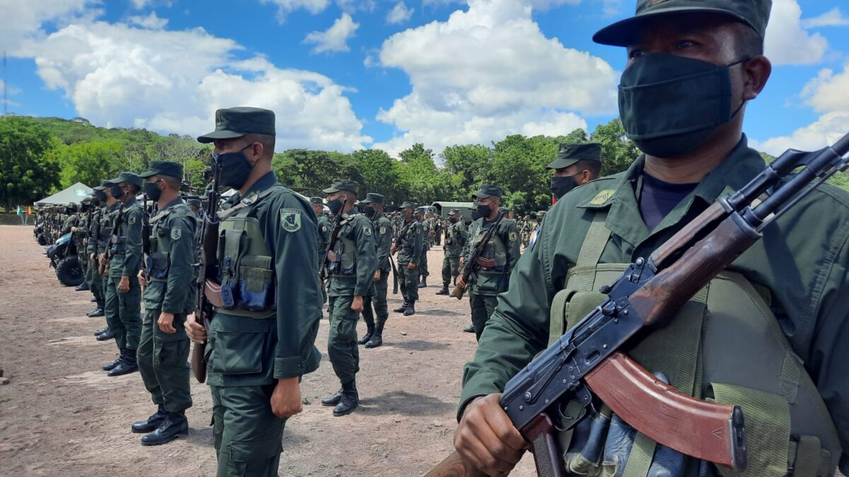 Ejército de Nicaragua traslada tropas en protección de cosecha cafetalera