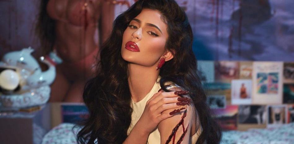 Kylie Jenner lanza nueva colección de maquillaje para Halloween