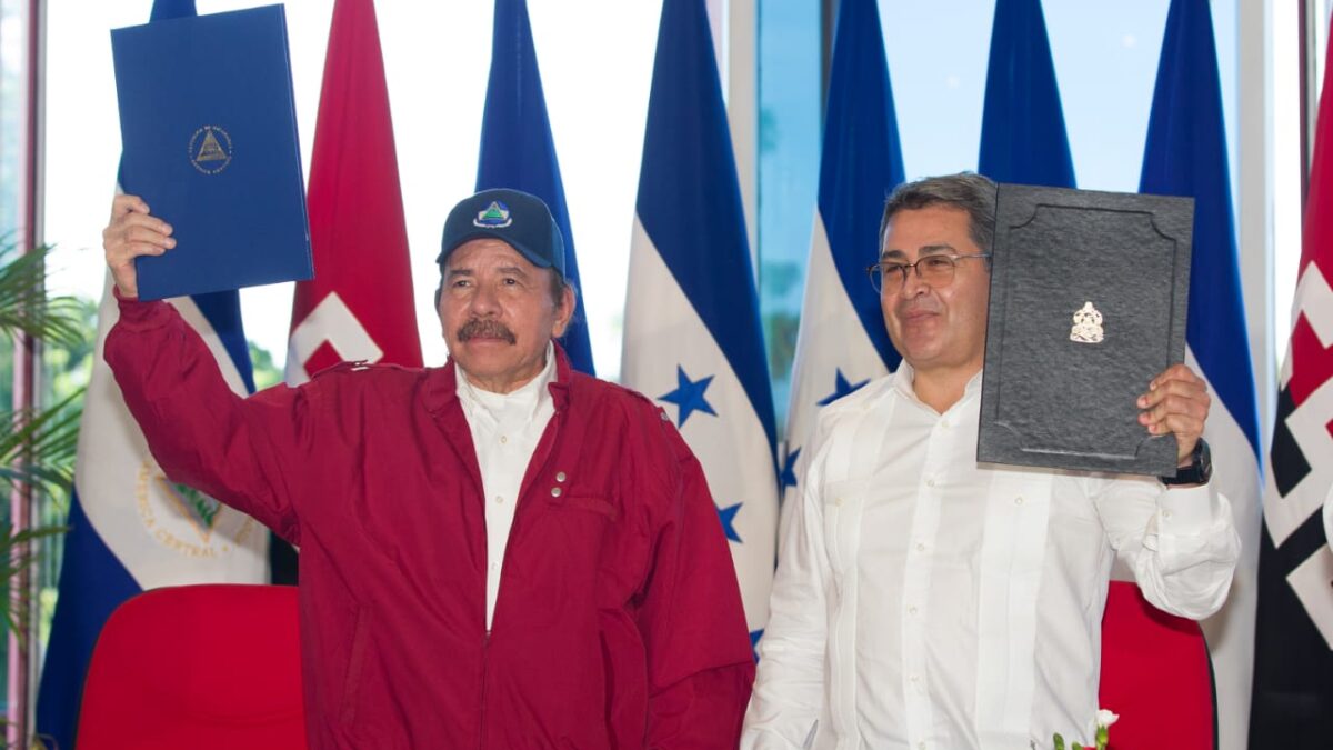 Nicaragua y Honduras firman tratado fronterizo reconociendo autoridad de la C.I.J.