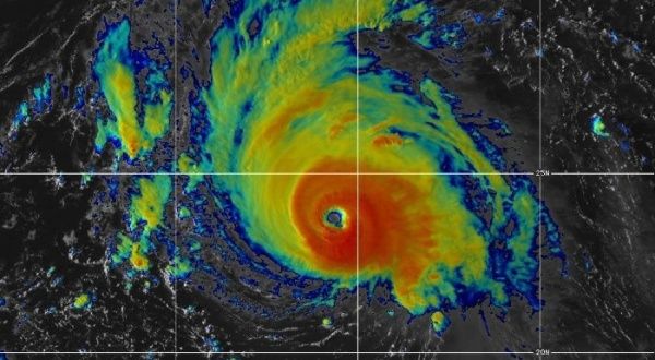 Bermudas en alerta por el paso del huracán Sam de categoría 4