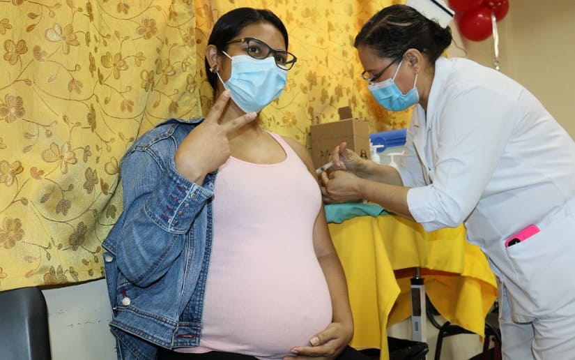 Programación de vacunación a embarazadas, puérperas y lactantes este 20 de octubre