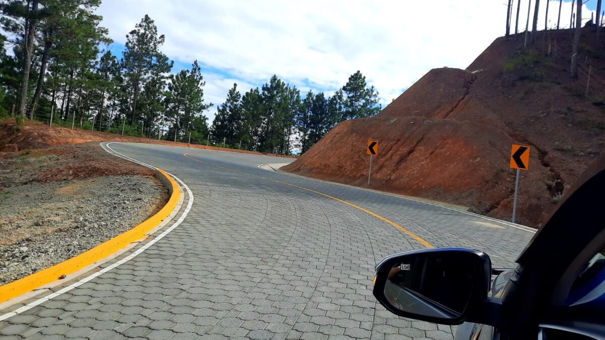 Habitante de Nueva Segovia reciben proyecto de carretera Macuelizo-Santa María