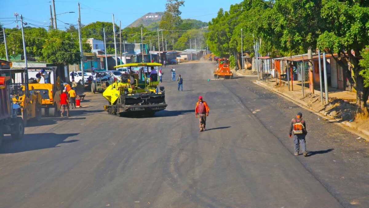 Avanza construcción de vía alterna a Pista Juan Pablo II en Managua