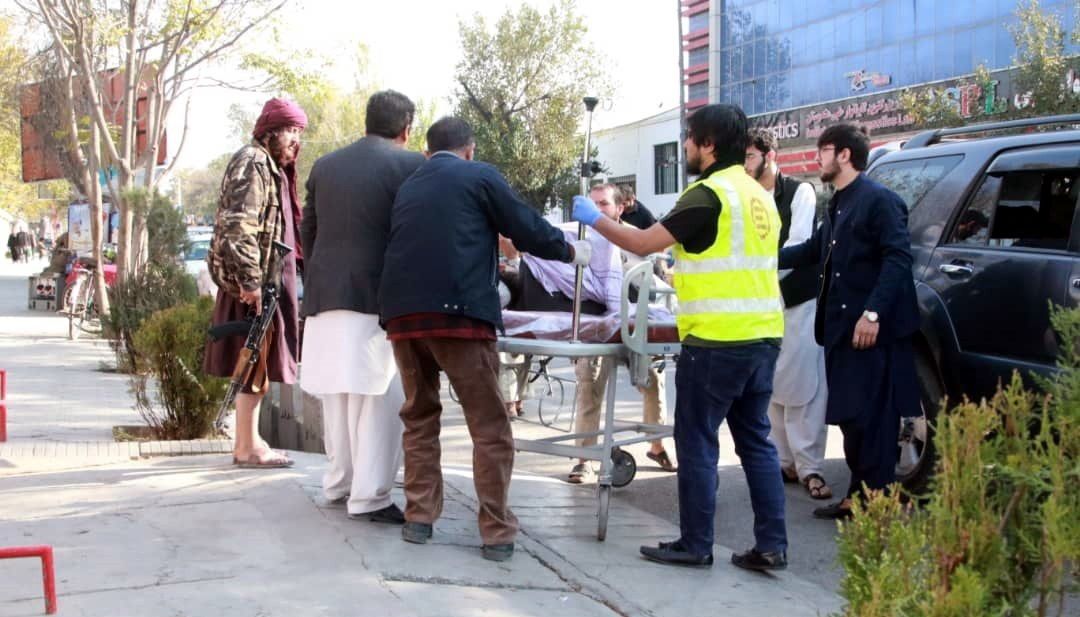 Explosión en un hospital de Kabul deja al menos 15 muertos y varios heridos