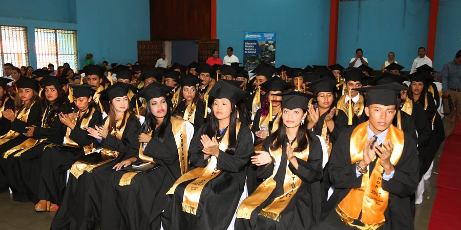 Nicaragua: 82 mil estudiantes se bachillerarán en diciembre 2021