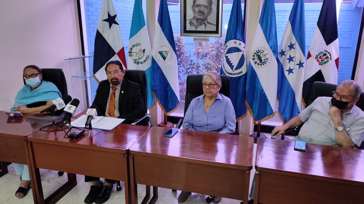 Parlacen de Nicaragua condena acciones injerencistas de la OEA