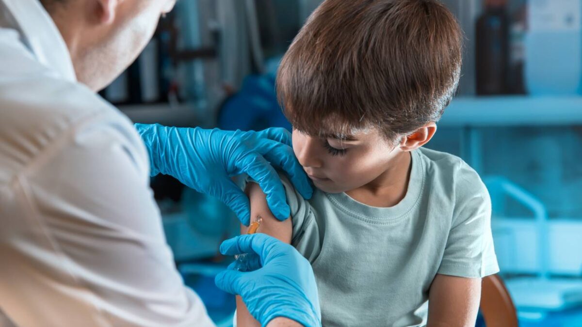 España recibe más de 3 millones de vacunas antiCovid para niño