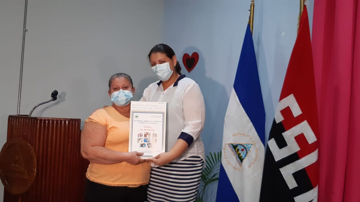 60 mil títulos de propiedad son entregados en Nicaragua
