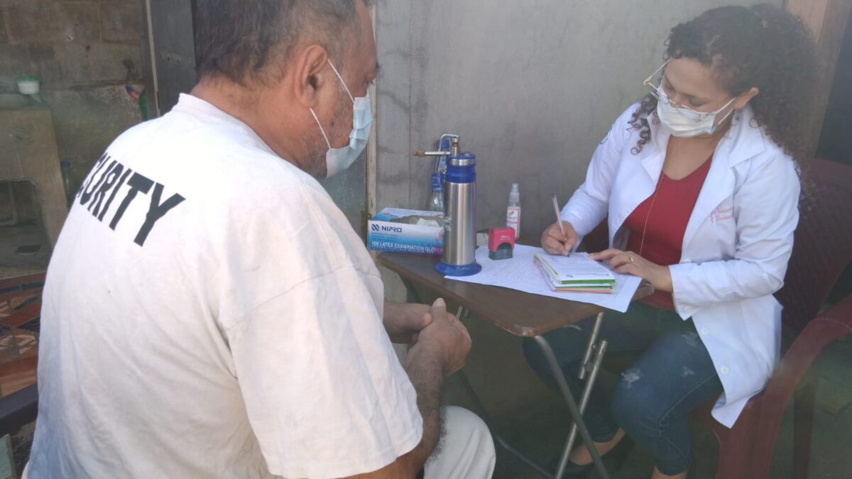 Habitantes de San Ignacio reciben estrategia de Salud «Mi Hospital en mi Comunidad»