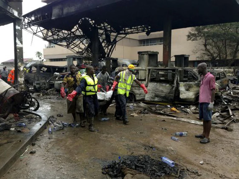 Explosión de camión en Ghana deja al menos 17 muertos y 59 heridos