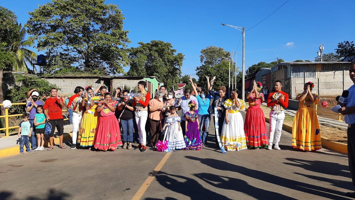 Inauguran puente vehicular en la Colonia Héroes y Mártires de Bocay en  Managua
