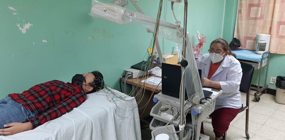 Realizan jornada de electroencefalograma en el hospital La Mascota