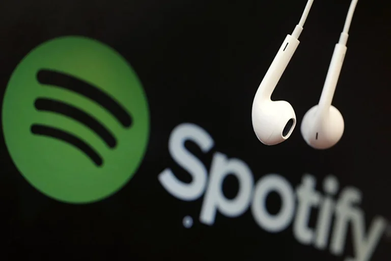 Spotify integra contenido para ejercitarse y podcasts para meditar