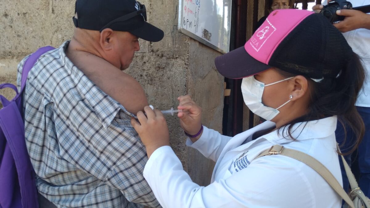 Más del 90% avanza la vacunación en barrios del Distrito V de Managua