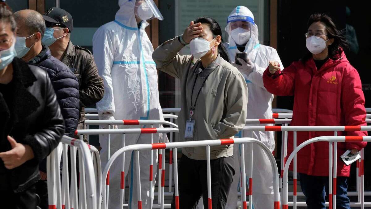 China lucha contra múltiples brotes impulsados ​​por ómicron
