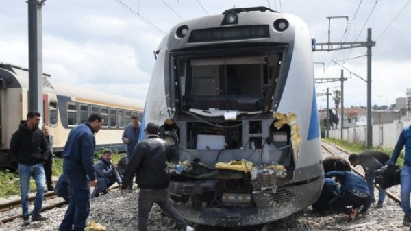 <strong>Choque entre dos trenes deja 95 heridos en Túnez</strong>