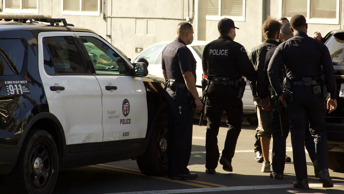 Hombre esquizofrénico es asesinado a tiros por policía de Los Ángeles