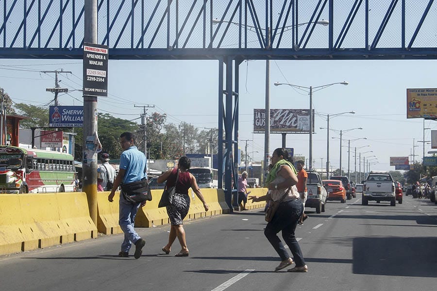 Imprudencia peatonal, segunda causa de muerte en las de Nicaragua