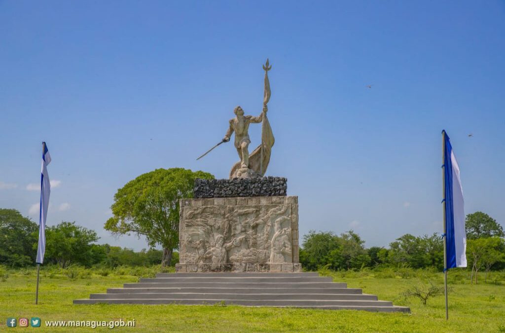 Autoridades promueven la ruta turística de las esculturas en Managua