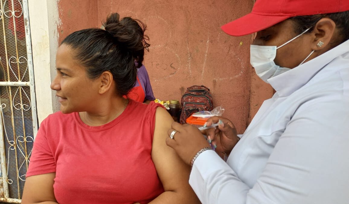 Segundo esquema de vacunación contra la Covid-19 con buena aceptación en Managua
