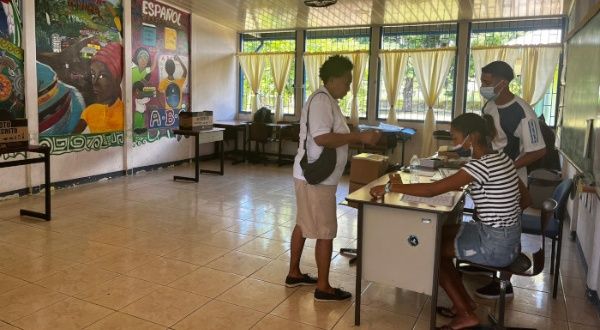 Costa Rica realiza elecciones presidenciales con total normalidad