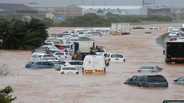 45 fallecidos dejan inundaciones en el este de Sudáfrica