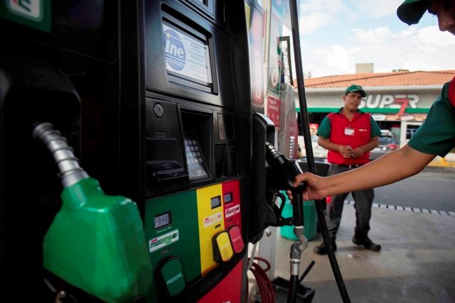 Gobierno de Nicaragua asume incremento de precios del combustible