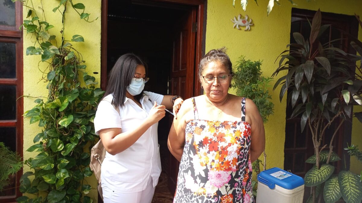 Covid-19: habitantes de Ciudad Sandino satisfechos con jornada de vacunación