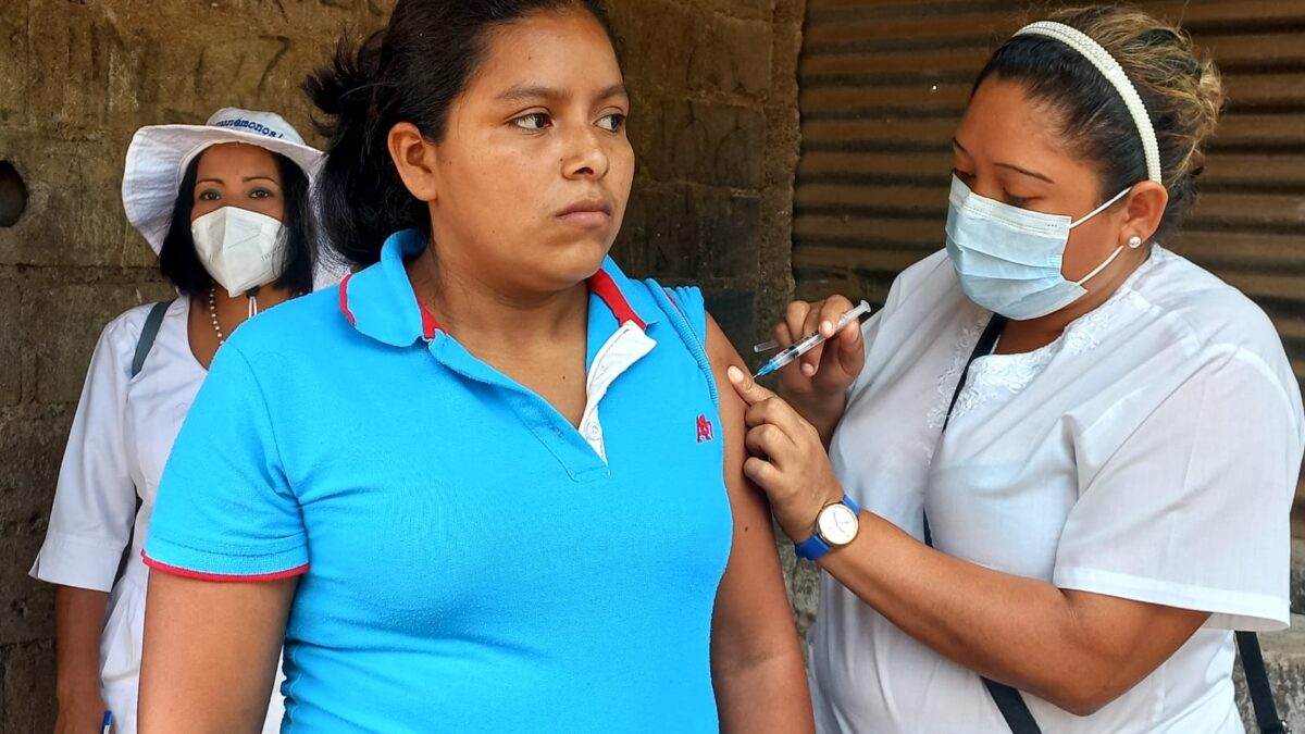 Jornada de inmunización contra la Covid-19  en comunidades de Ticuantepe