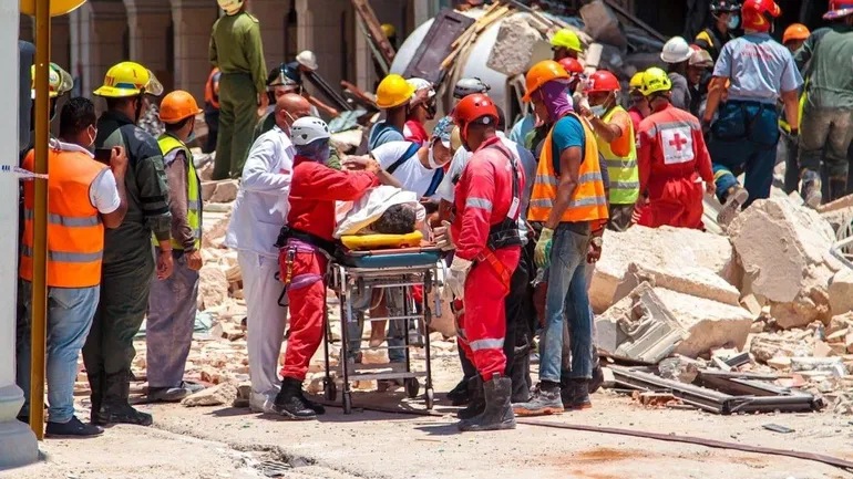 Suman 34 los fallecidos tras explosión en hotel Saratoga de Cuba