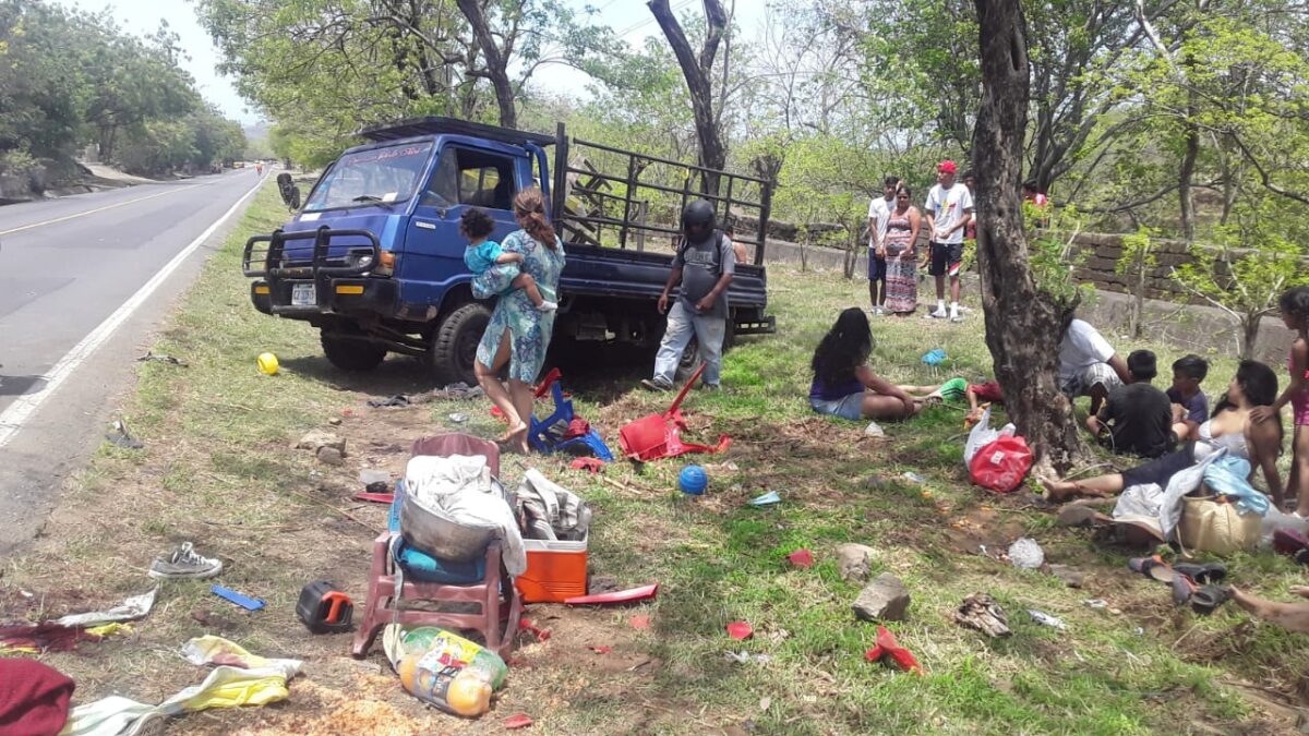 Cuatro fallecidos y 11 lesionados deja aparatoso accidente en Diriamba-La Boquita